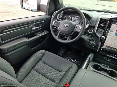 New 2026 RAM 1500 4x4 Crew Cab image 10