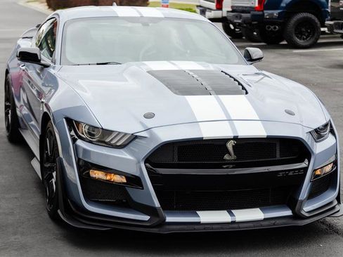 Used 2022 Ford Mustang Shelby GT500 RWD image 11