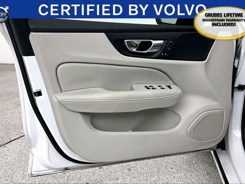 Used 2025 Volvo S60 T8 Plus image 23