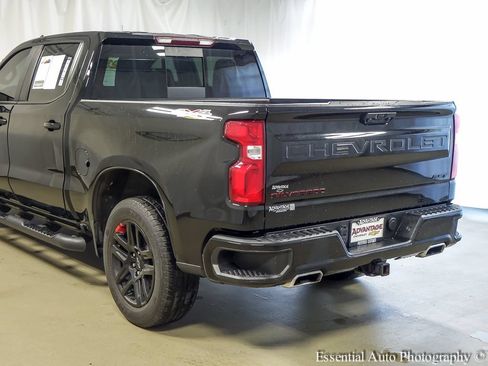Used 2023 Chevrolet Silverado 1500 RST w/ Redline Edition AWD/4WD image 7