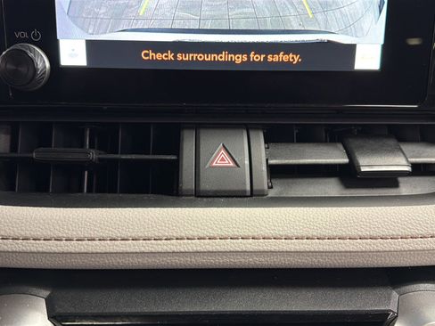 Used 2023 Toyota RAV4 XLE w/ Convenience Package image 27