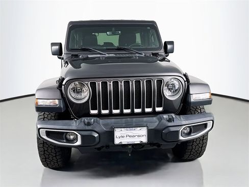 Used 2019 Jeep Wrangler Unlimited Sahara image 6