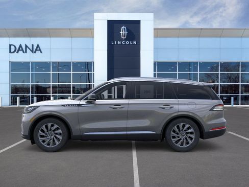 New 2025 Lincoln Aviator AWD image 3