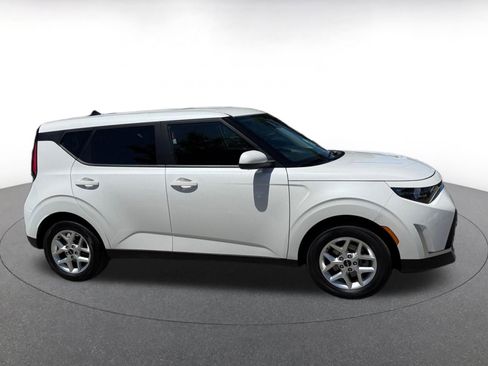Used 2025 Kia Soul LX w/ LX Technology Package image 15