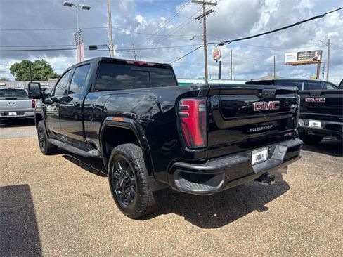 Used 2025 GMC Sierra 2500 AT4 w/ AT4 Premium Plus Package image 9