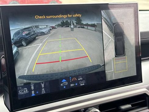 Used 2025 Toyota 4Runner TRD Sport Premium w/ Tow Technology Package AWD/4WD image 18