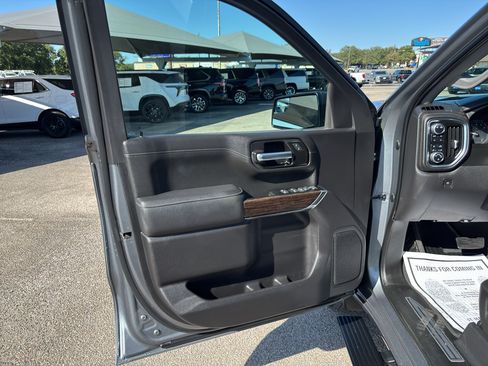 Certified 2021 GMC Sierra 1500 Elevation w/ X31 Off-Road Package AWD/4WD image 11