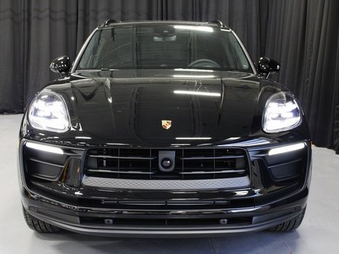 New 2026 Porsche Macan AWD/4WD image 10