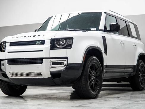 Used 2025 Land Rover Defender 110 S AWD/4WD image 10