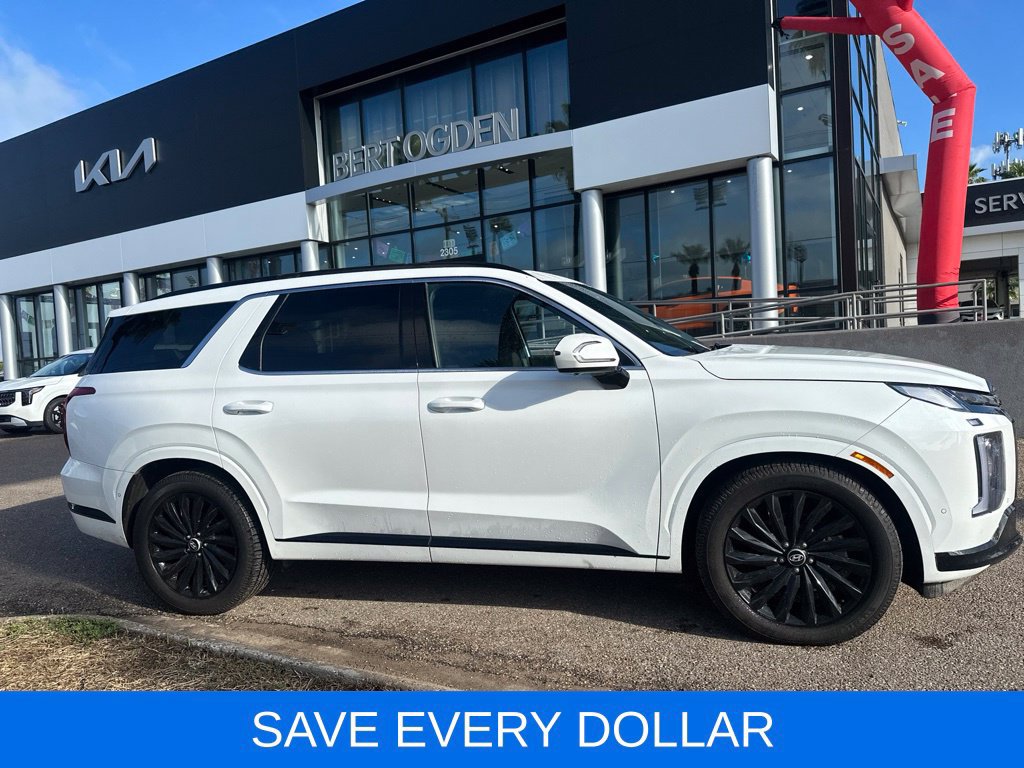 Used 2024 Hyundai Palisade Calligraphy AWD/4WD image 3