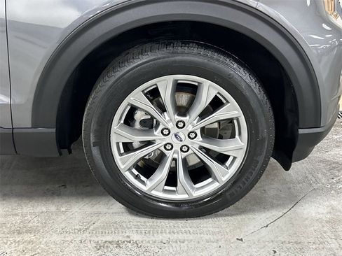 Used 2021 Ford Explorer XLT w/ Equipment Group 202A image 13