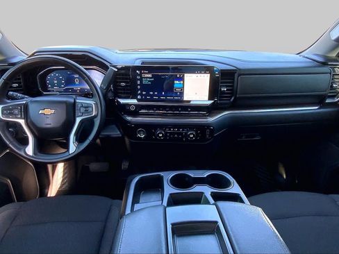 Used 2024 Chevrolet Silverado 1500 LT RWD image 16