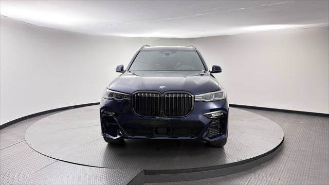 Used 2022 BMW X7 M50i w/ Dynamic Handling Package AWD/4WD image 12