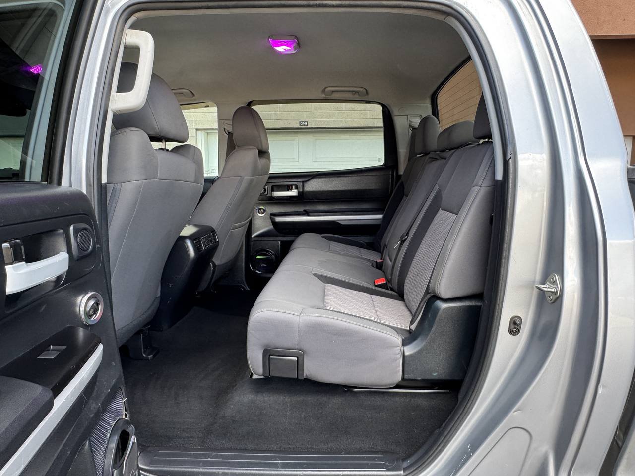 Used 2017 Toyota Tundra SR5 w/ SR5 Upgrade Package AWD/4WD image 21