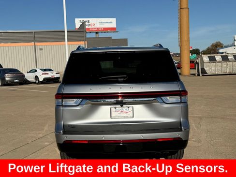 Used 2023 Lincoln Navigator Reserve RWD image 6