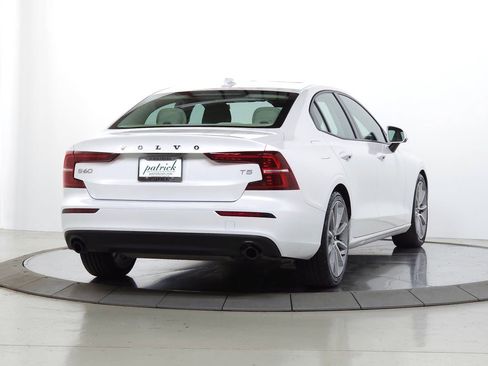 Used 2019 Volvo S60 T5 Momentum FWD image 9