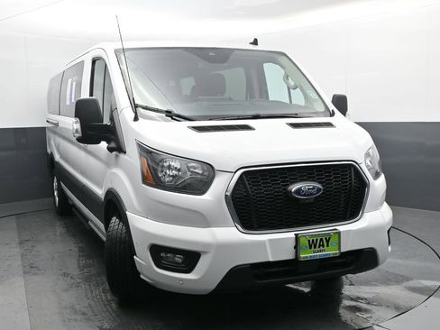 Used 2023 Ford Transit 350 XLT image 8