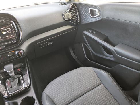 Certified 2020 Kia Soul EX w/ Option Group 015 image 20