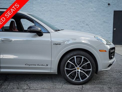Used 2021 Porsche Cayenne Turbo S AWD/4WD image 16