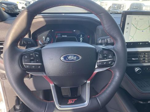 Used 2025 Ford Explorer ST image 20