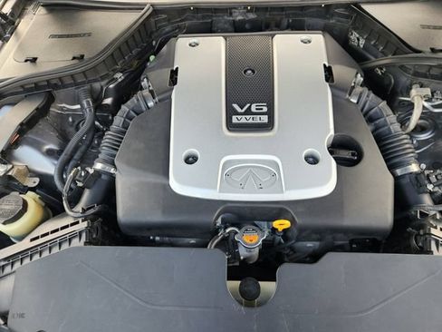 Used 2015 INFINITI Q50 Premium w/ Navigation Package RWD image 32