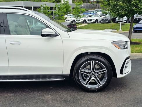 New 2026 Mercedes-Benz GLS 450 4MATIC image 5