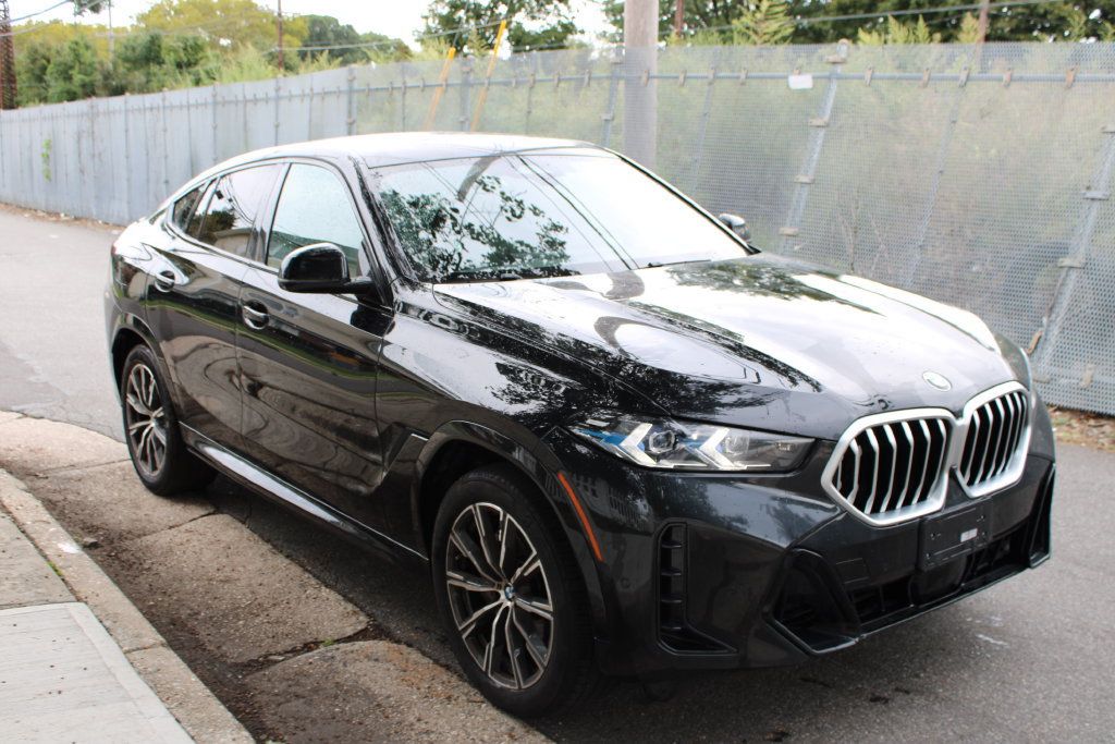 Used 2025 BMW X6 xDrive40i AWD/4WD image 4
