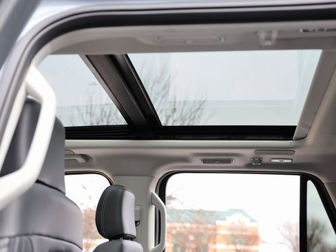 Used 2025 Ford Expedition Platinum w/ Driver's Package image 20