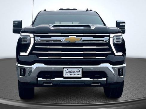 Used 2024 Chevrolet Silverado 2500 LTZ w/ LTZ Premium Package image 2