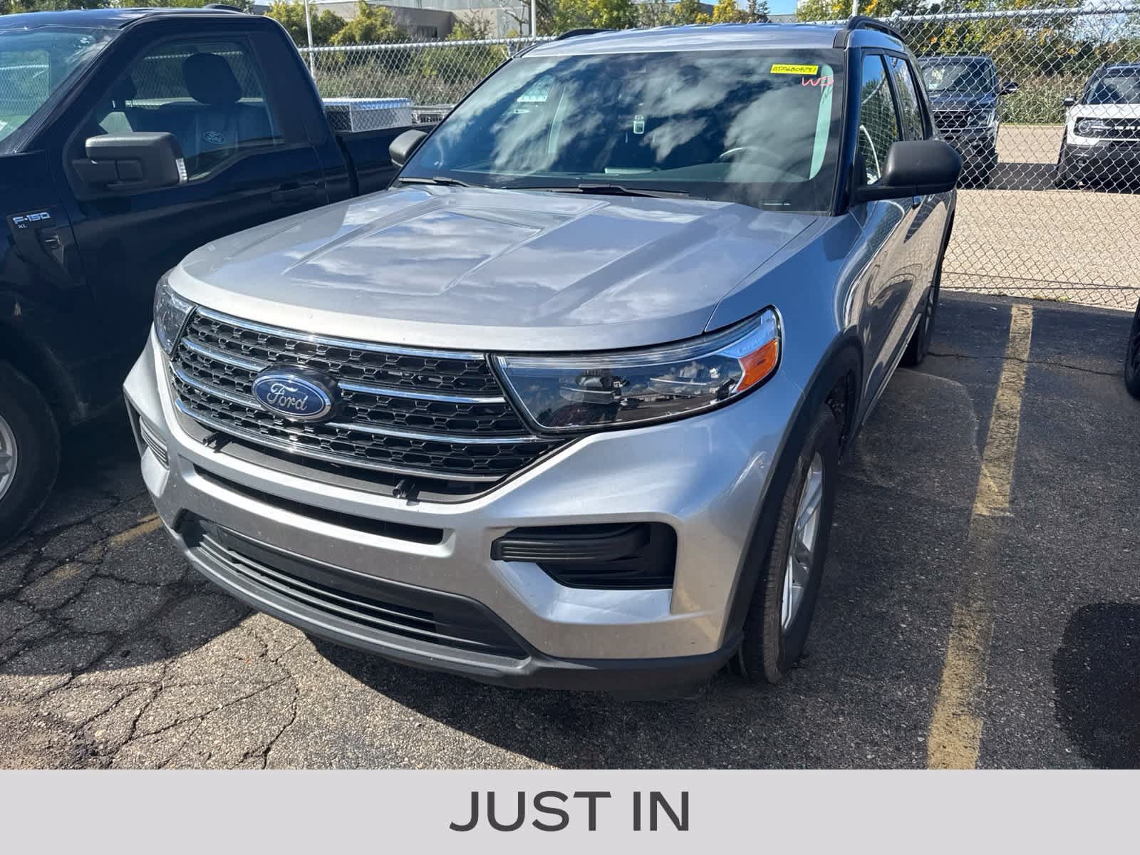 Used 2021 Ford Explorer XLT AWD/4WD image 1