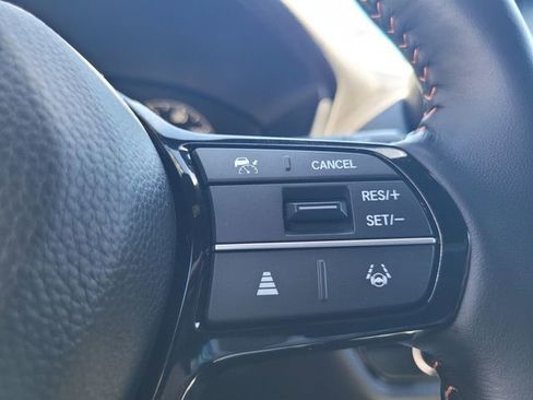 Used 2025 Honda HR-V Sport image 26