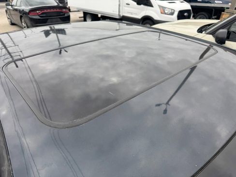 Used 2012 Toyota Camry XLE image 5