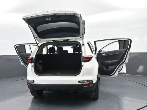 Used 2022 Kia Sportage LX w/ LX FWD Value Edition Package image 63