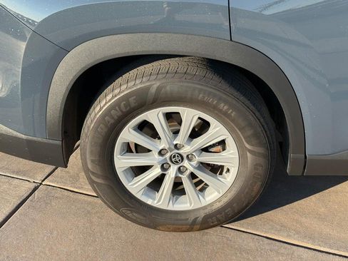 Certified 2025 Toyota Grand Highlander AWD image 6