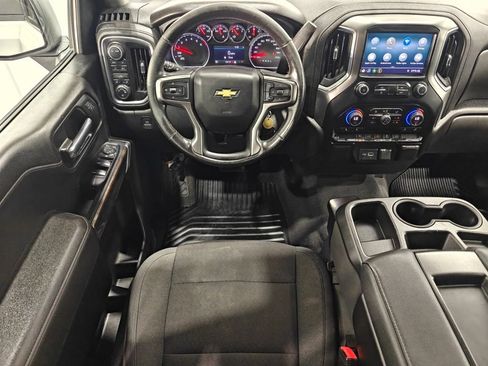 Used 2022 Chevrolet Silverado 1500 LT w/ Fleet Comfort Package AWD/4WD image 4