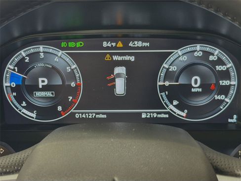 Used 2024 Mitsubishi Outlander SE AWD/4WD image 18