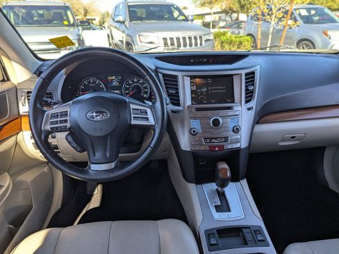 Used 2013 Subaru Outback 3.6R Limited w/ Popular Pkg 3 image 15