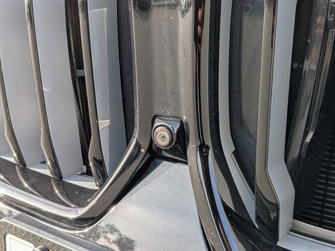 Used 2023 BMW X6 xDrive40i w/ M Sport Package image 15