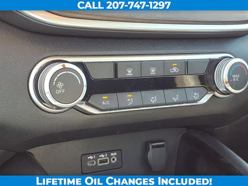 Used 2024 Nissan Altima 2.5 SV FWD image 18