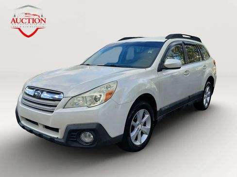 Used 2014 Subaru Outback 2.5i Premium w/ Popular Package #3 AWD/4WD image 1