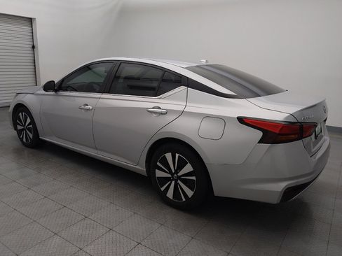 Used 2022 Nissan Altima 2.5 SV image 3