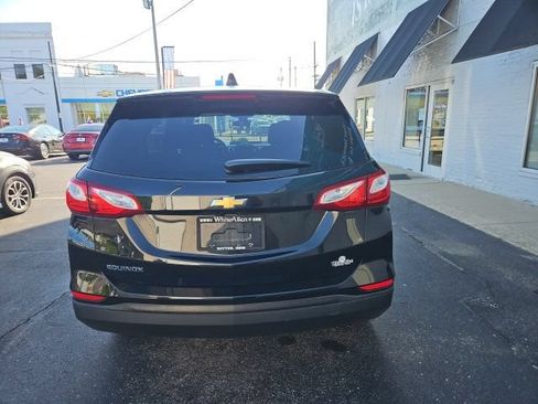 Used 2021 Chevrolet Equinox LS w/ LS Convenience Package FWD image 4