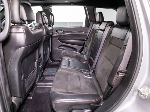 Used 2019 Jeep Grand Cherokee Trailhawk image 31