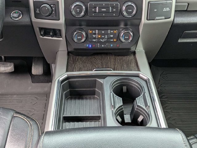 Used 2021 Ford F250 Lariat w/ Lariat Ultimate Package AWD/4WD image 19