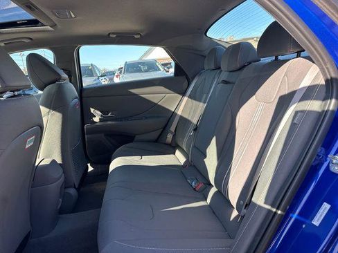 New 2026 Hyundai Elantra SEL Sport image 9