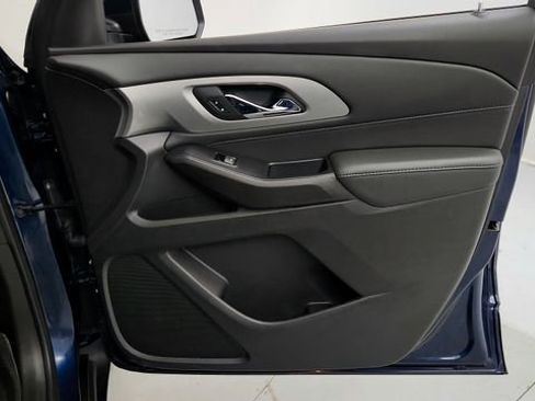 Certified 2023 Chevrolet Traverse LT image 23