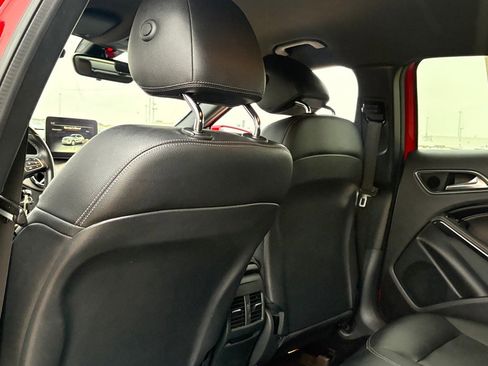 Used 2018 Mercedes-Benz GLA 250 image 34