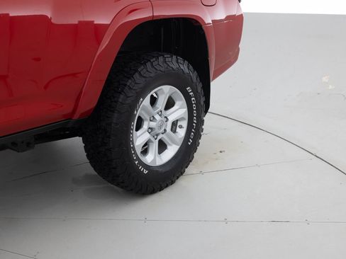 Used 2016 Toyota 4Runner SR5 Premium image 20