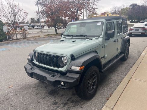 Used 2024 Jeep Wrangler Sport S image 44