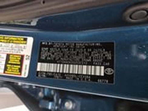 Used 2025 Toyota Camry SE w/ Convenience Package FWD image 17
